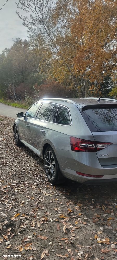 Skoda Superb 2.0 TDI L&K DSG - 11