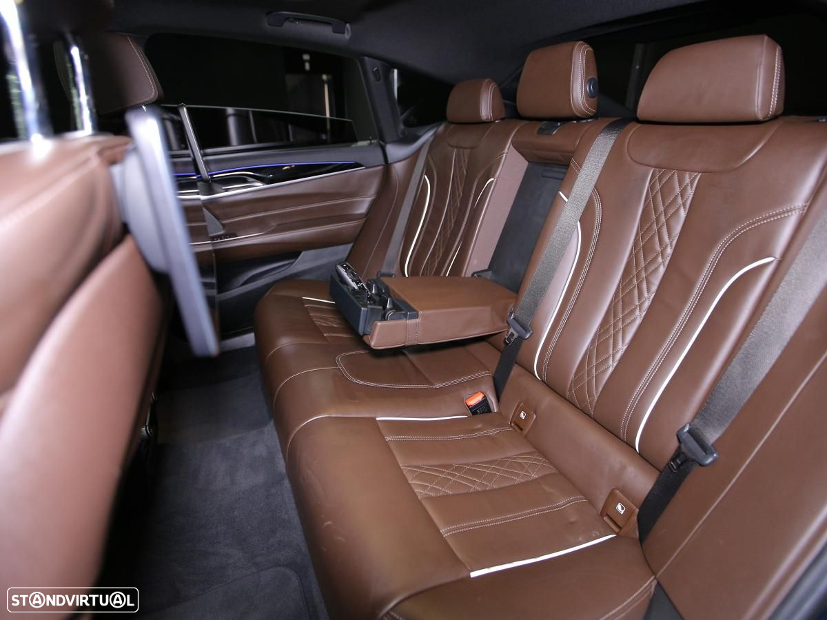BMW 620 Gran Turismo d Pack M - 12