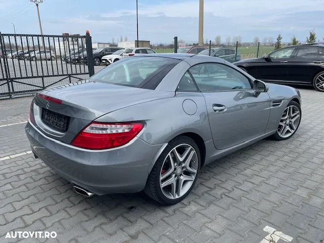Mercedes-Benz SLK - 7