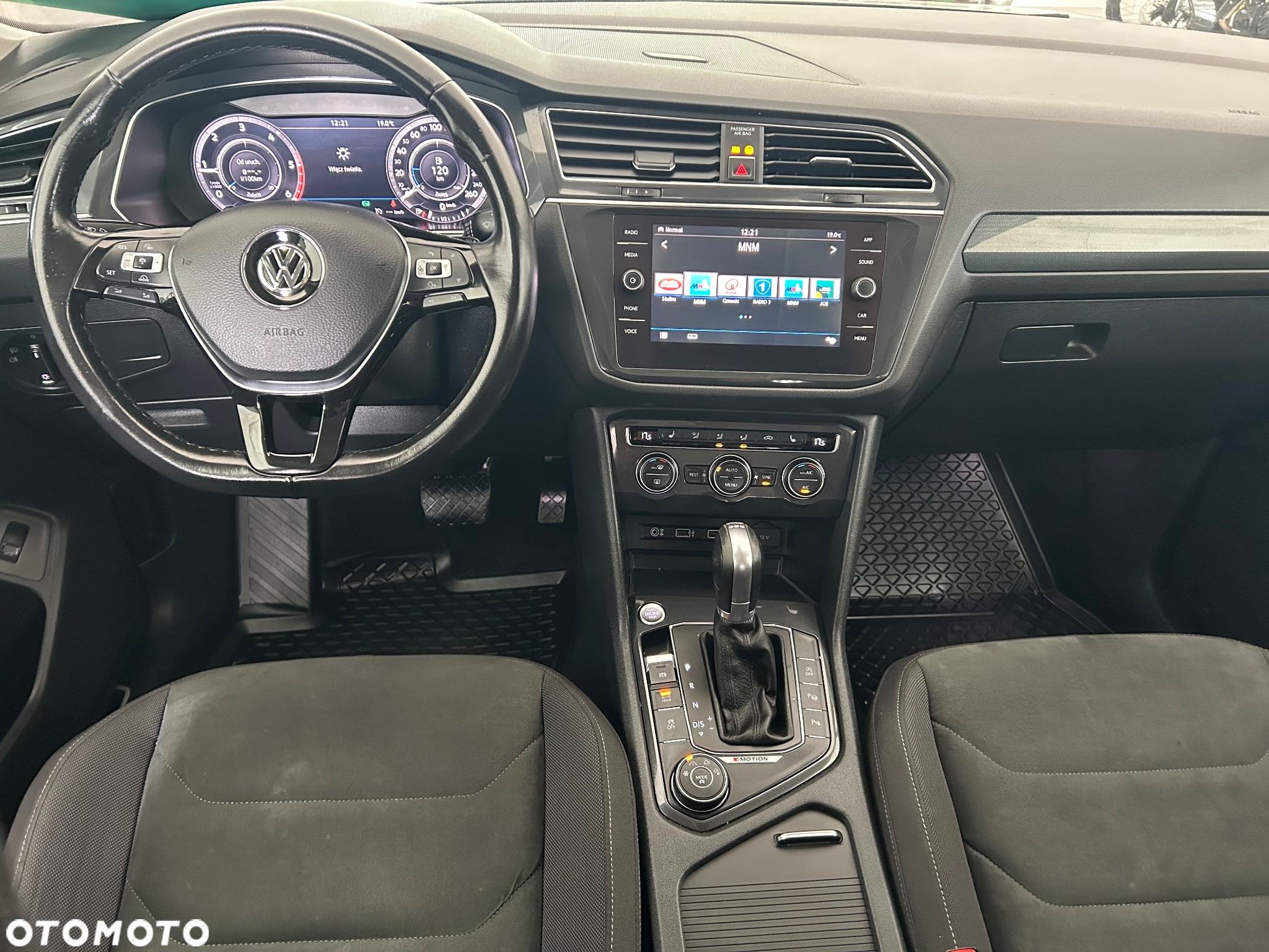 Volkswagen Tiguan 2.0 TDI 4Mot R-Line Plus DSG - 27