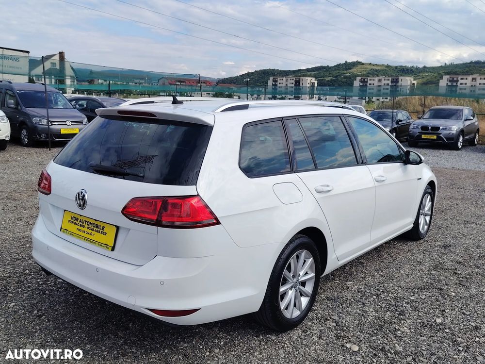 Volkswagen Golf 1.6 TDI BlueMotion Technology Lounge - 4