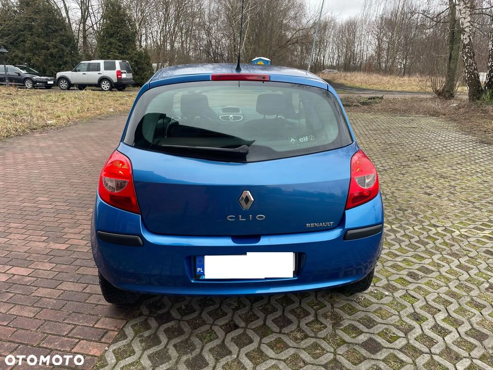 Renault Clio 1.6 16V Expression - 6