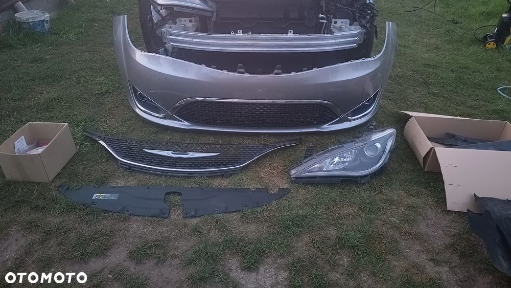 Chrysler Pacifica - 38