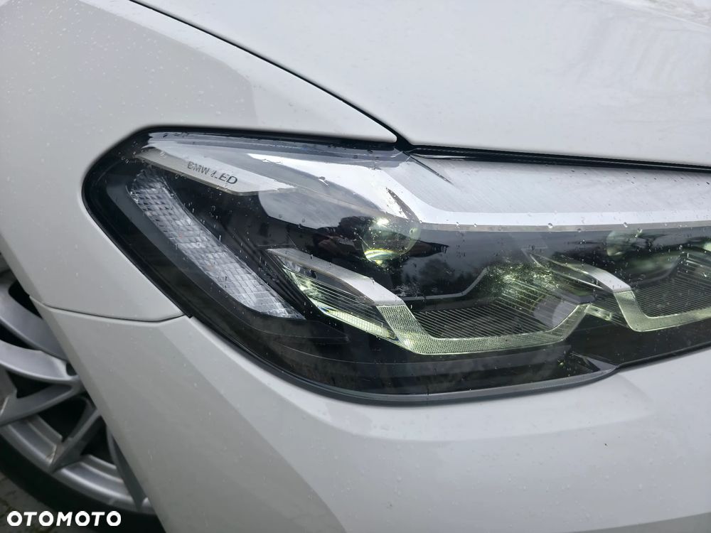 BMW Seria 5 518d - 9