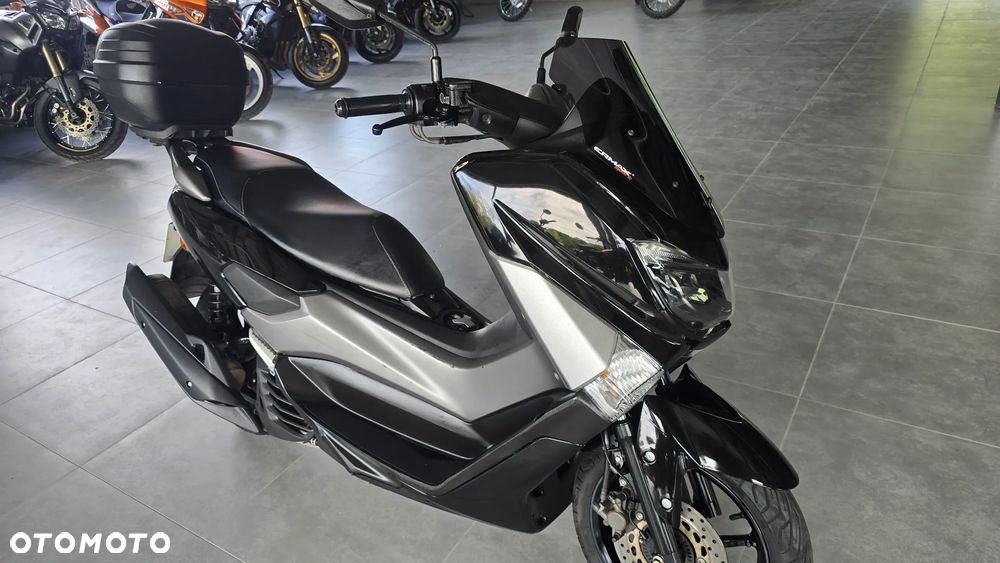 Yamaha NMAX - 19