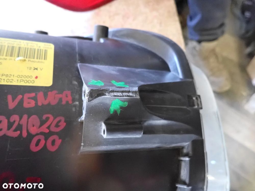 KIA VENGA LAMPA PRAWY PRZÓD EUROPA 1P92102G00 - 6