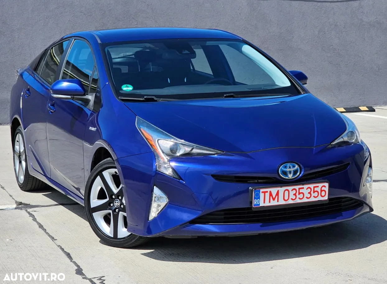 Toyota Prius (Hybrid) Comfort - 2