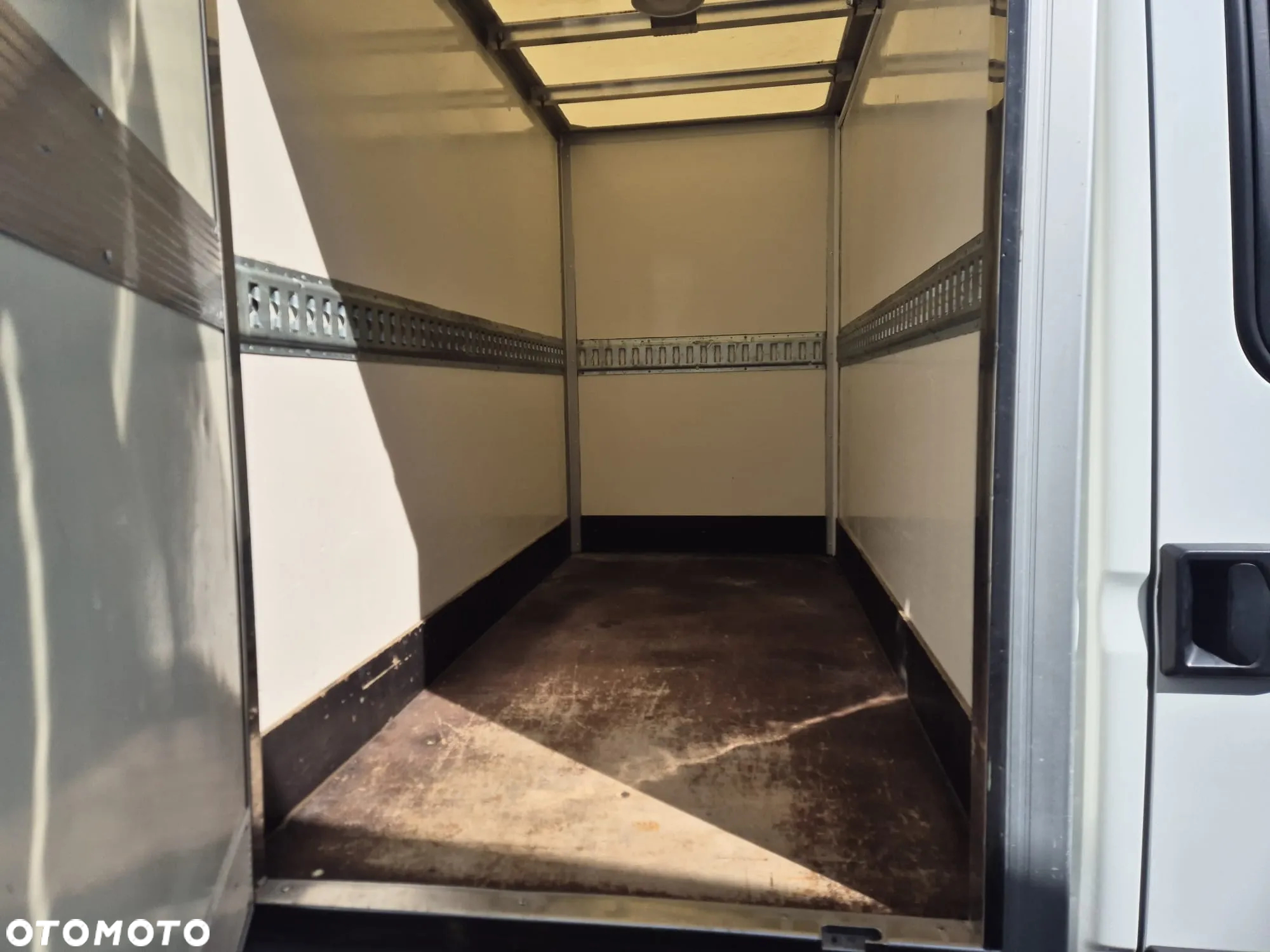 Iveco Daily 55S17W | 4X4 | 3.0L | Doka | 7 osób | Skrzynia z Kontenerem | Kamper | Do Zabudowy | Plandeka - 17