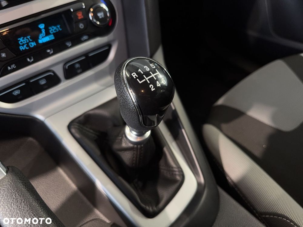 Ford Focus - 22