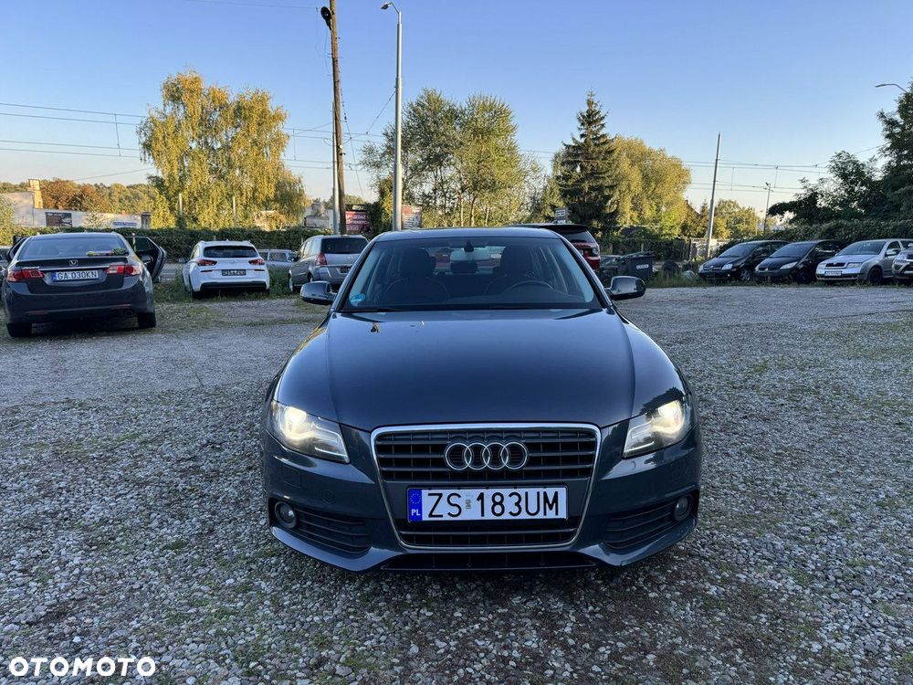 Audi A4 Limousine - 33