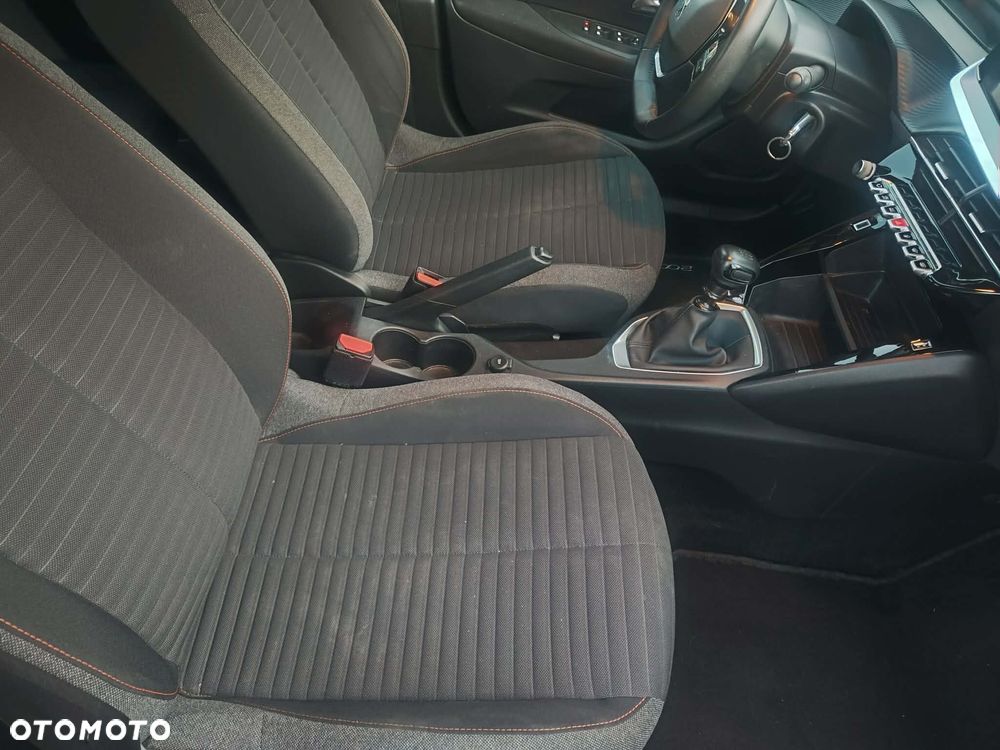 Peugeot 2008 PureTech 100 Business - 24