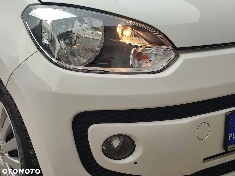Volkswagen up! (BlueMotion Technology) high - 13