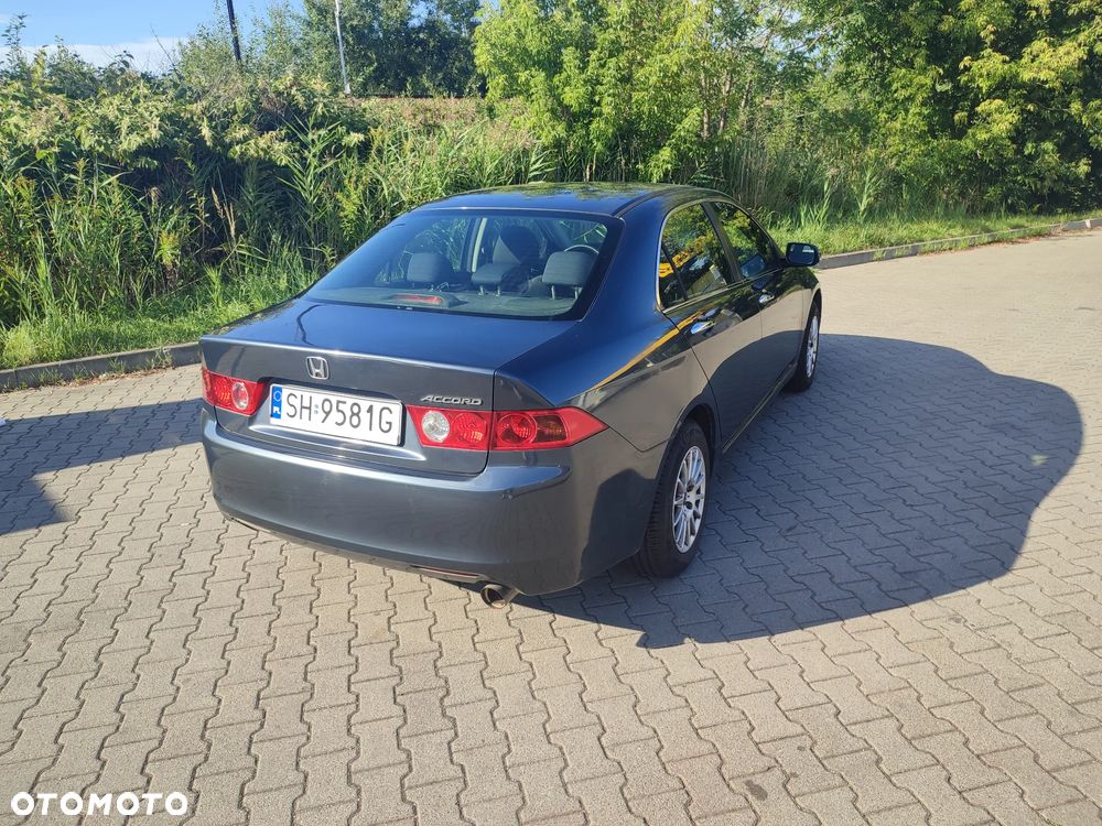 Honda Accord 2.0 Comfort - 4