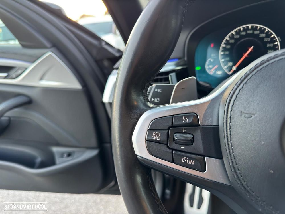 BMW 520 d Pack M Auto - 24