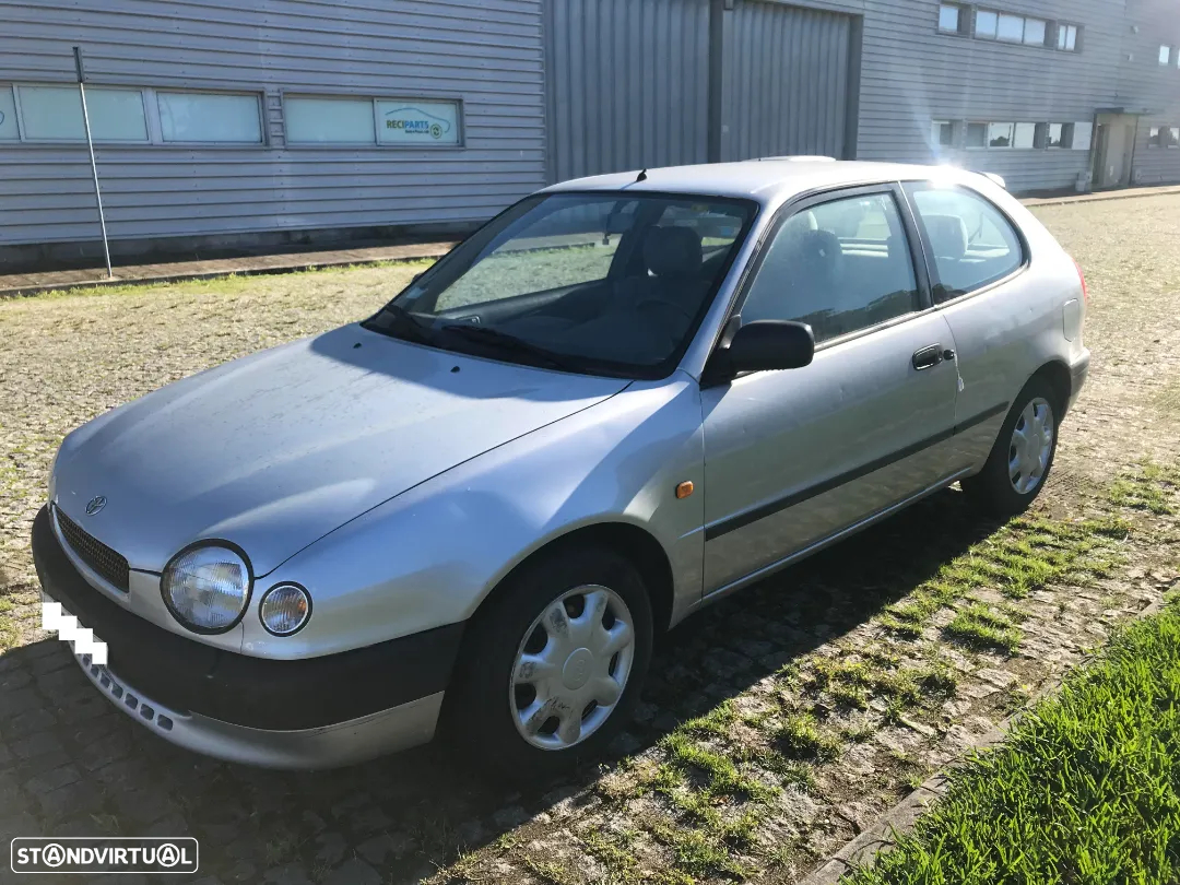 Toyota Corolla E11 1.6 3P 1998 - Para Peças - 3