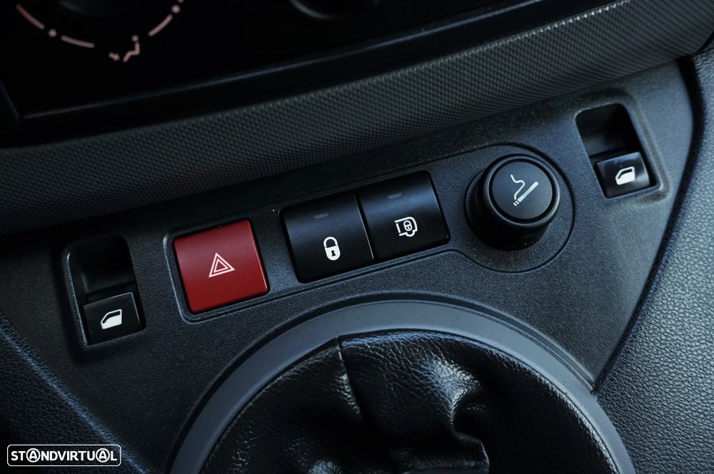 Citroën Berlingo Van 1.6 HDI 3 Lugares IVA/DEDUTÍVEL - 25