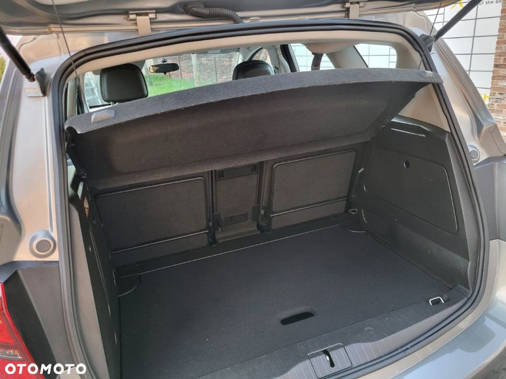 Opel Meriva - 8
