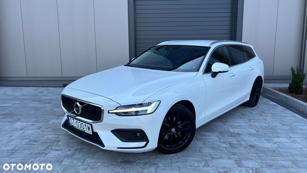 Volvo V60 D3 Momentum Pro - 1