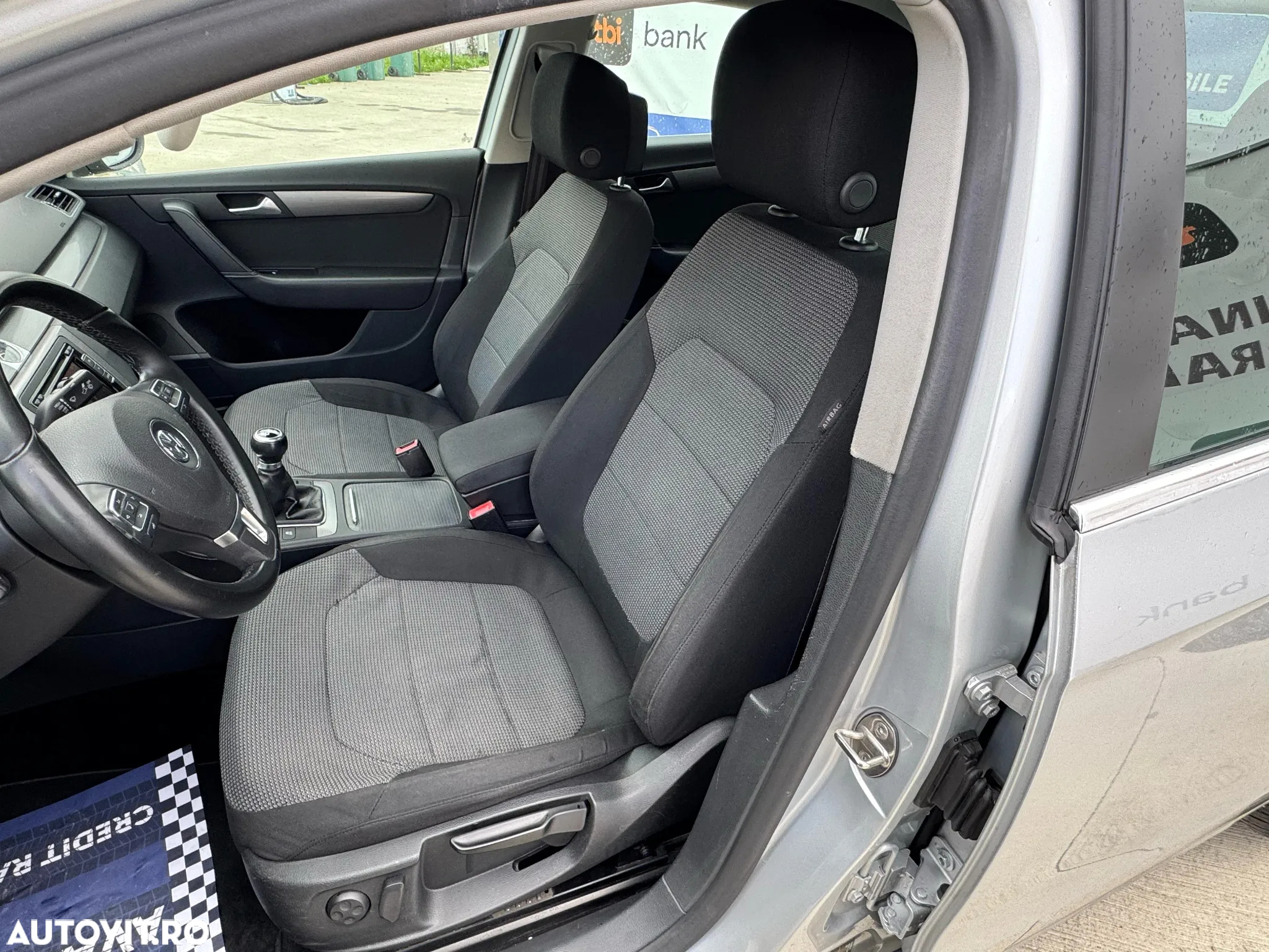 Volkswagen Passat 1.6 TDI BlueMotion Technology Comfortline - 10