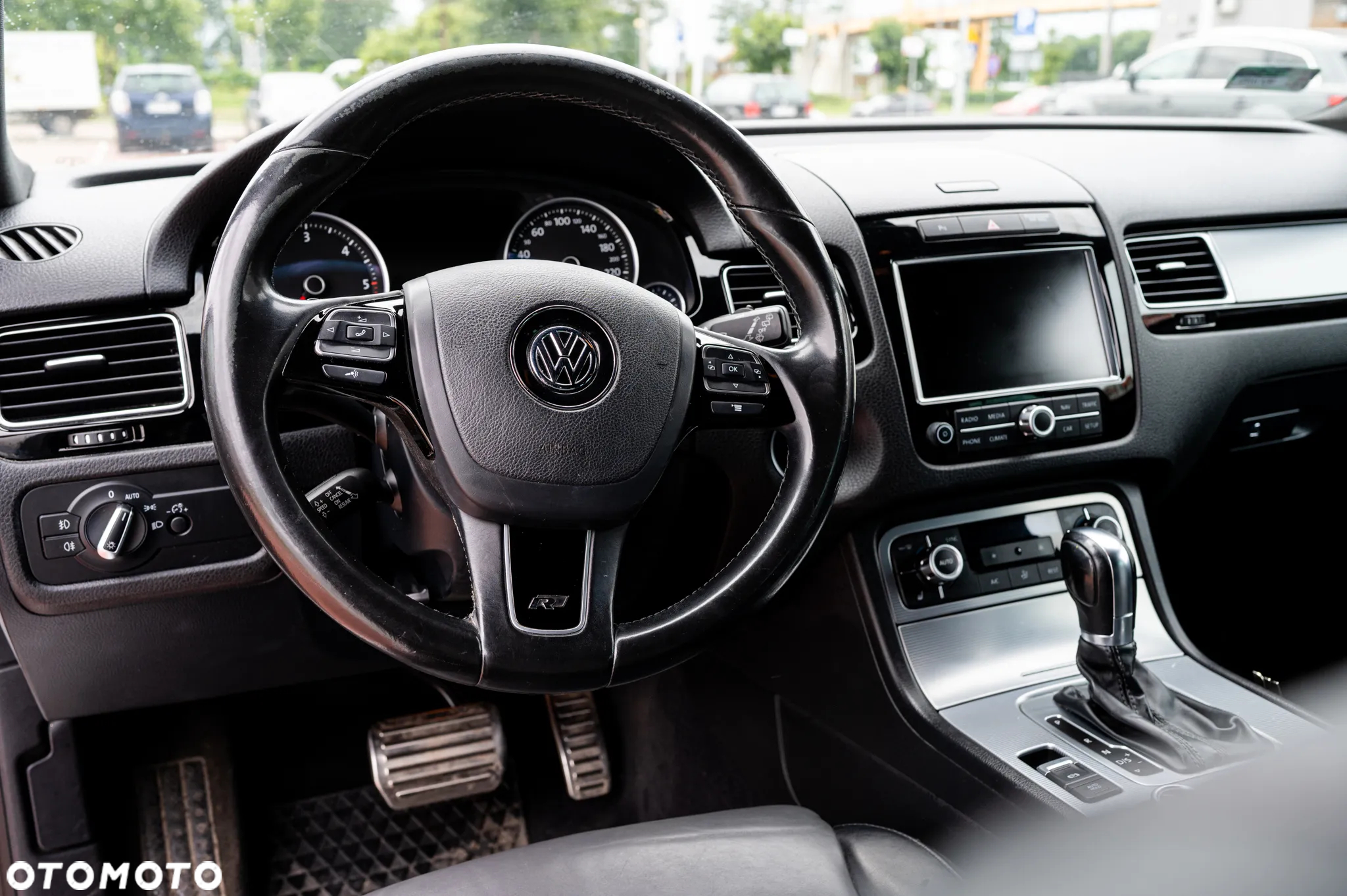 Volkswagen Touareg 3.0 V6 TDI BMT R-Style - 11