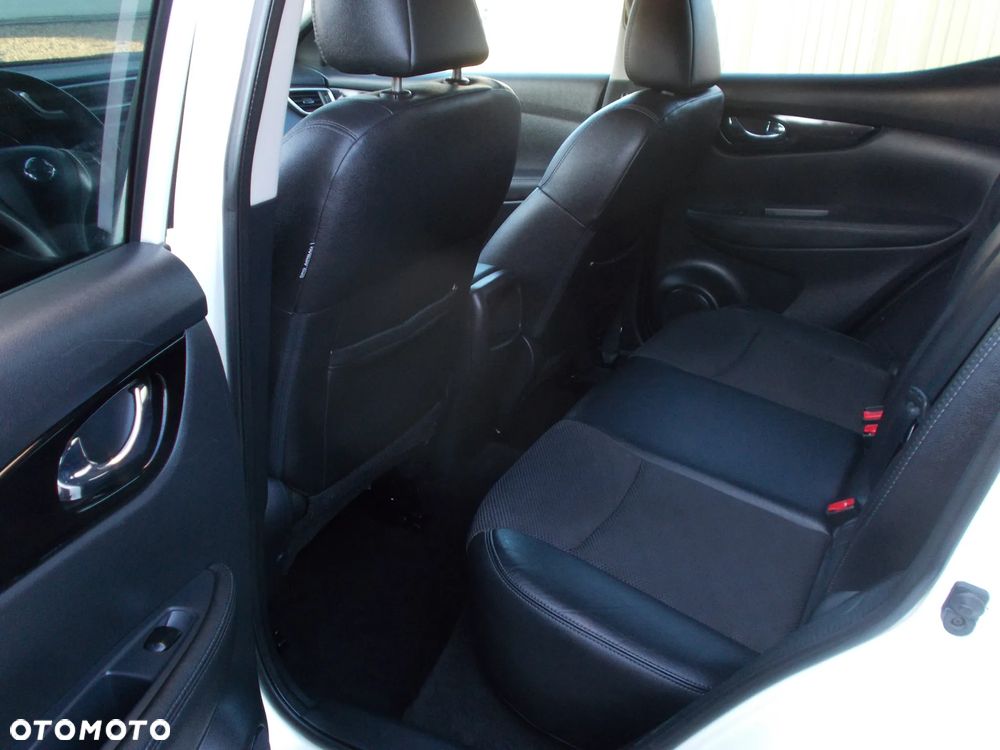 Nissan Qashqai 1.6 DCi Tekna - 11
