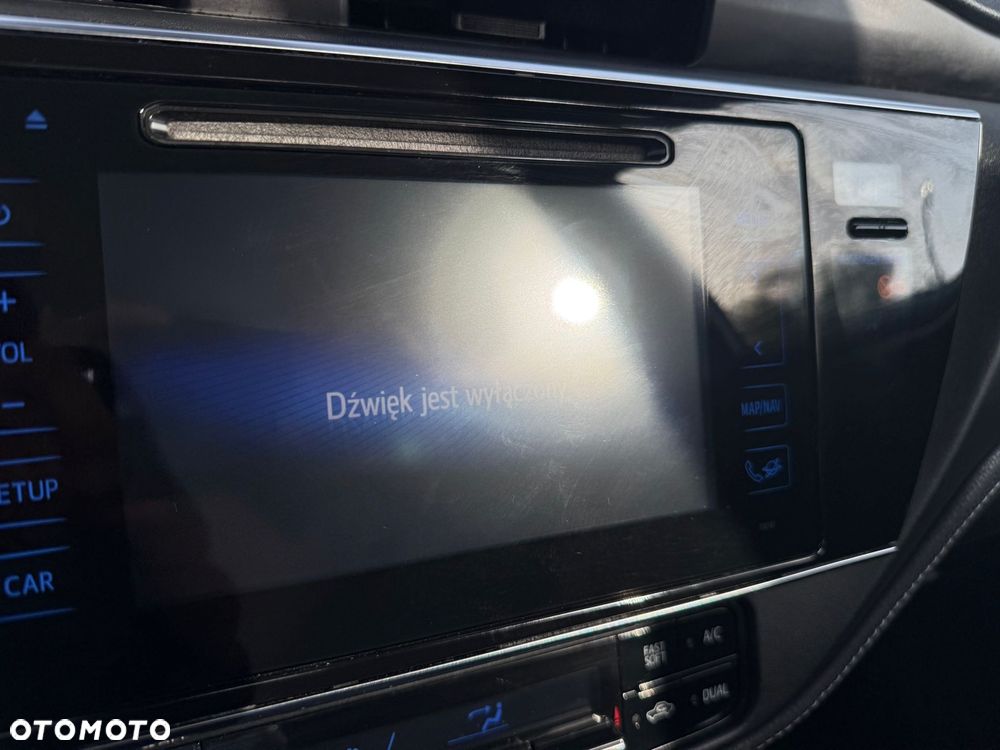 Toyota Corolla 1.6 Active - 19