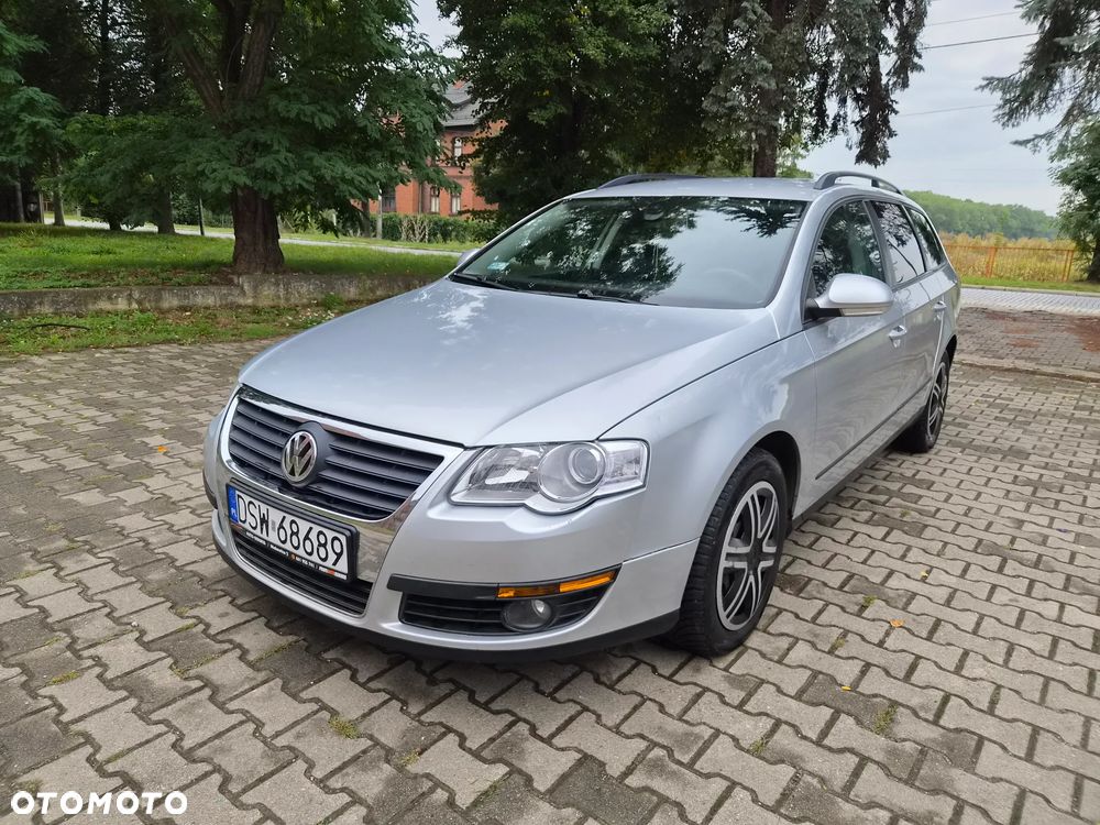 Volkswagen Passat 1.9 TDI DPF Comfortline - 1