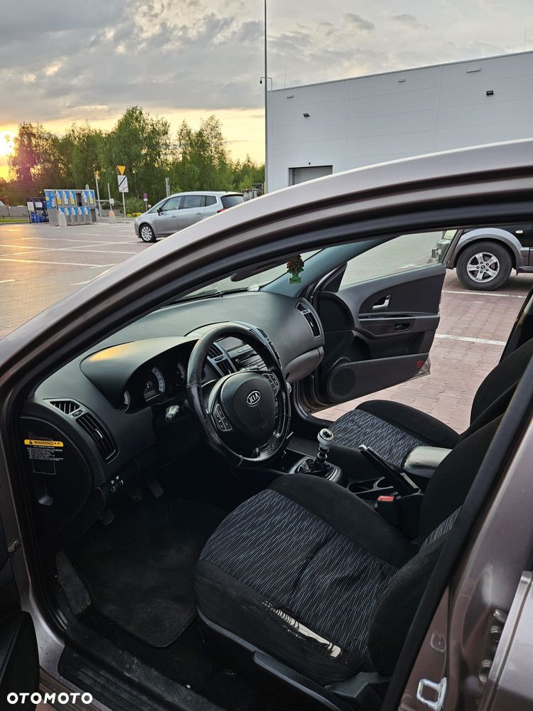 Kia Ceed 1.6 Crdi Comfort - 10