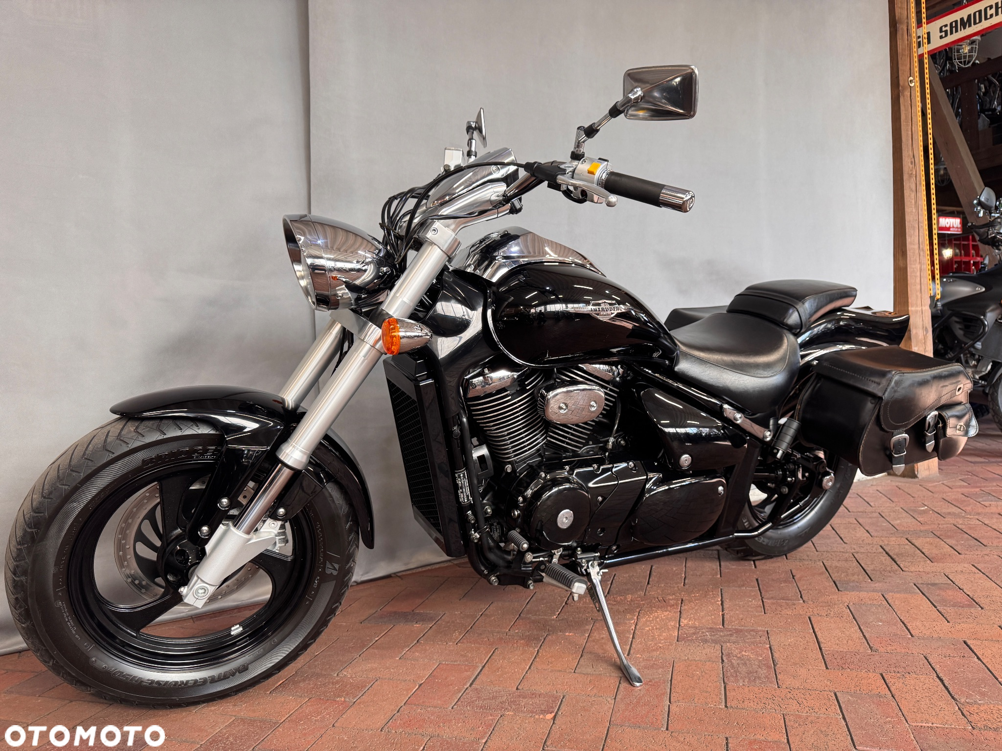 Suzuki Boulevard - 5