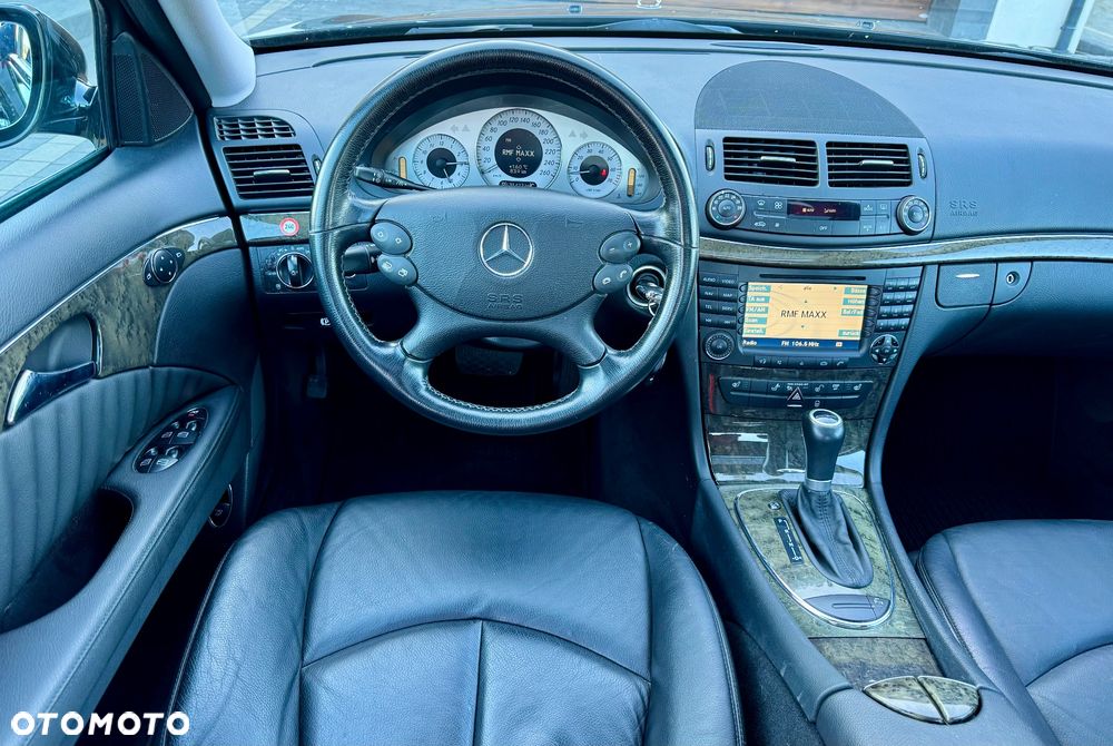 Mercedes-Benz Klasa E - 28