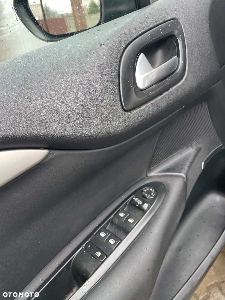 Citroën C4 HDi 110 Exclusive - 21