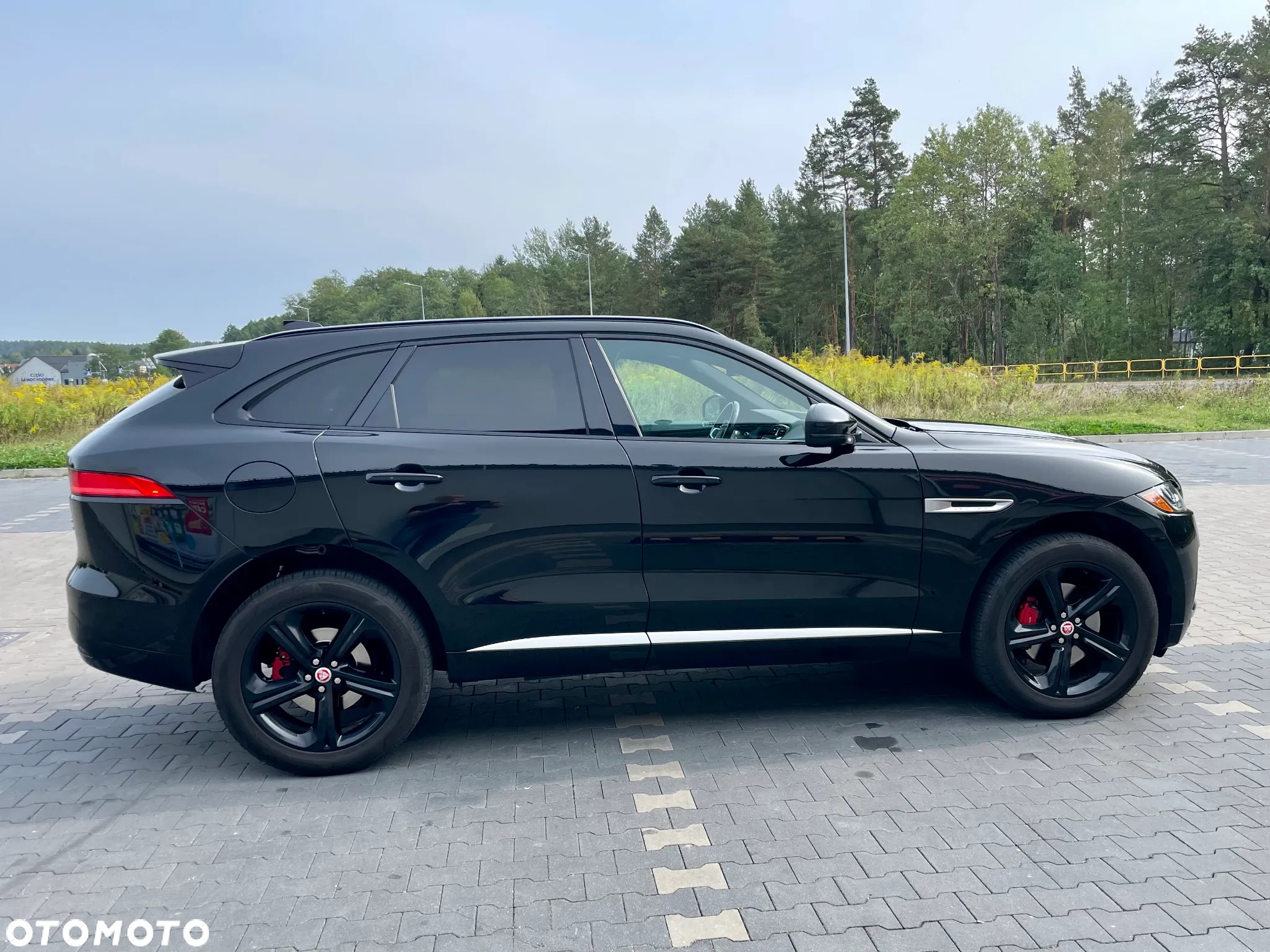 Jaguar F-Pace S AWD - 11