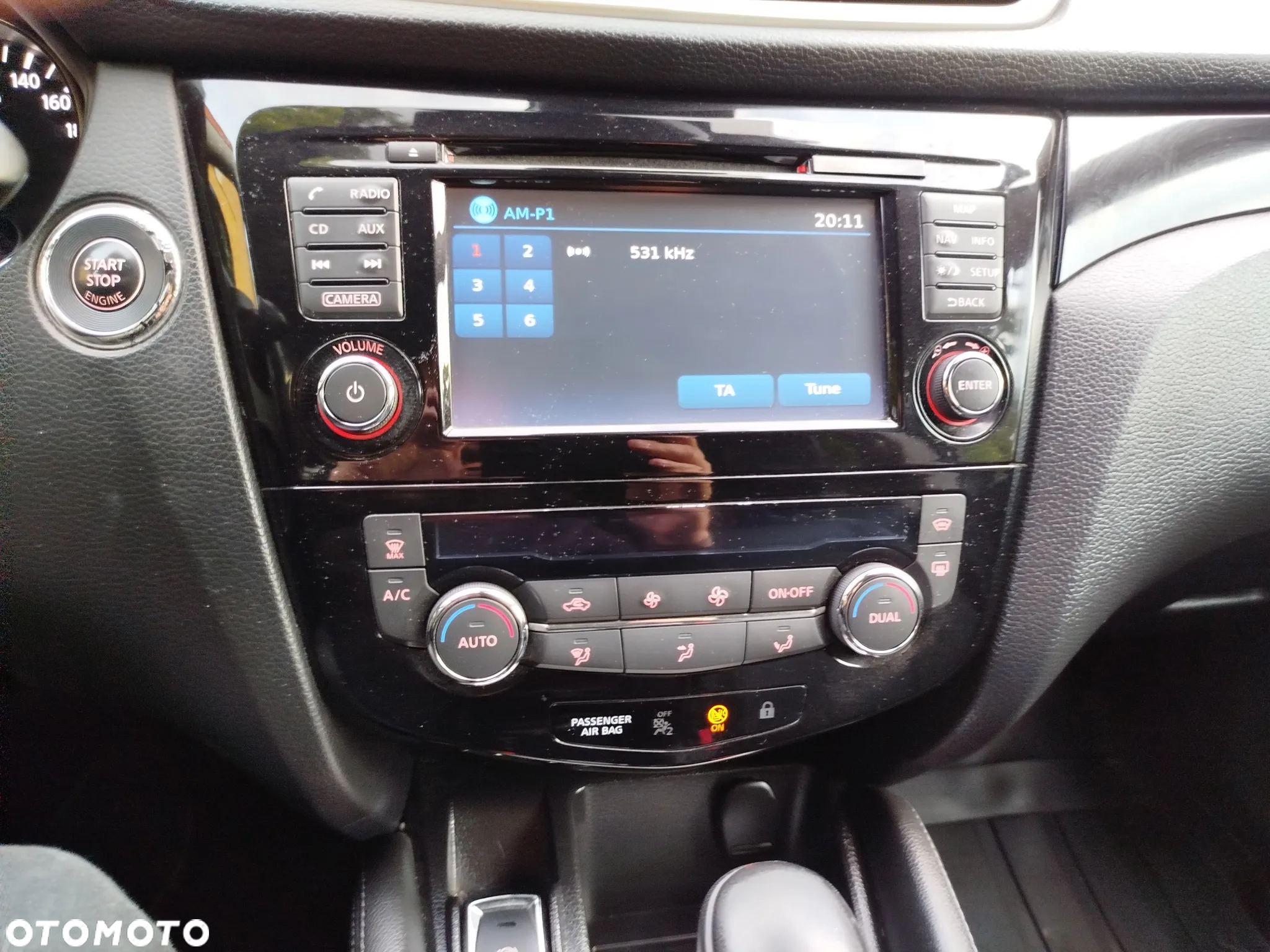 Nissan Qashqai 1.6 dCi Xtronic TEKNA - 28