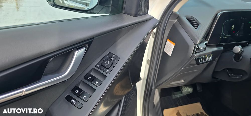 Kia Niro 1.6 GDI HEV 2WD OPF Aut. Vision - 12