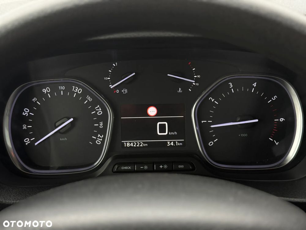 Citroën Jumpy 2.0 HDI 120KM / Long Długi 6-osobowy / Bezwypadkowy / 2x Boczne Drzwi / Zarejestrowany w PL - 28