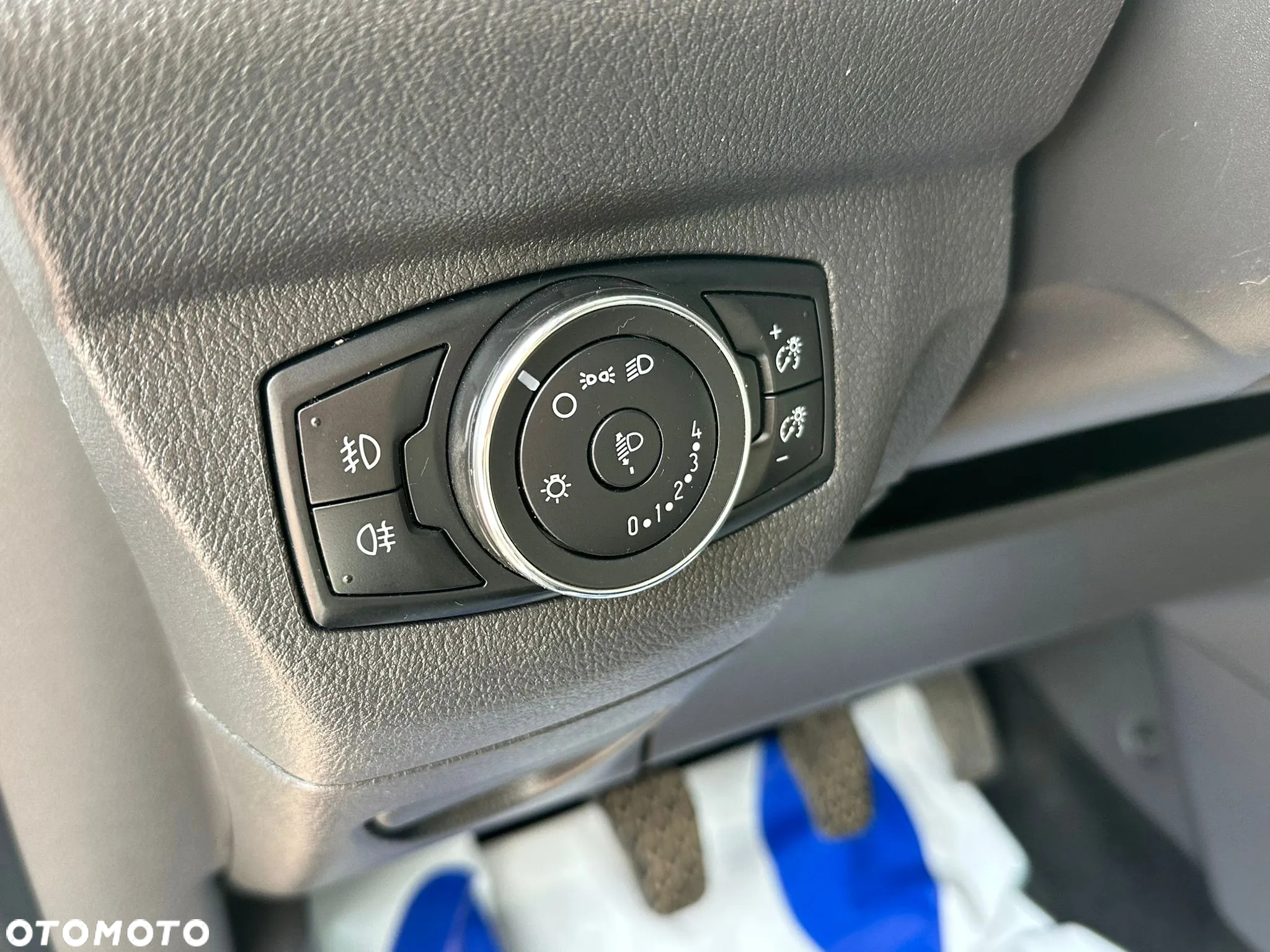 Ford Tourneo Courier 1.0 EcoBoost Ambiente - 20