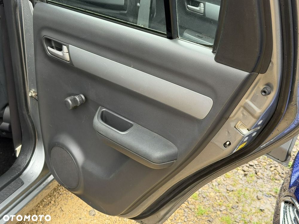 Suzuki Swift - 25