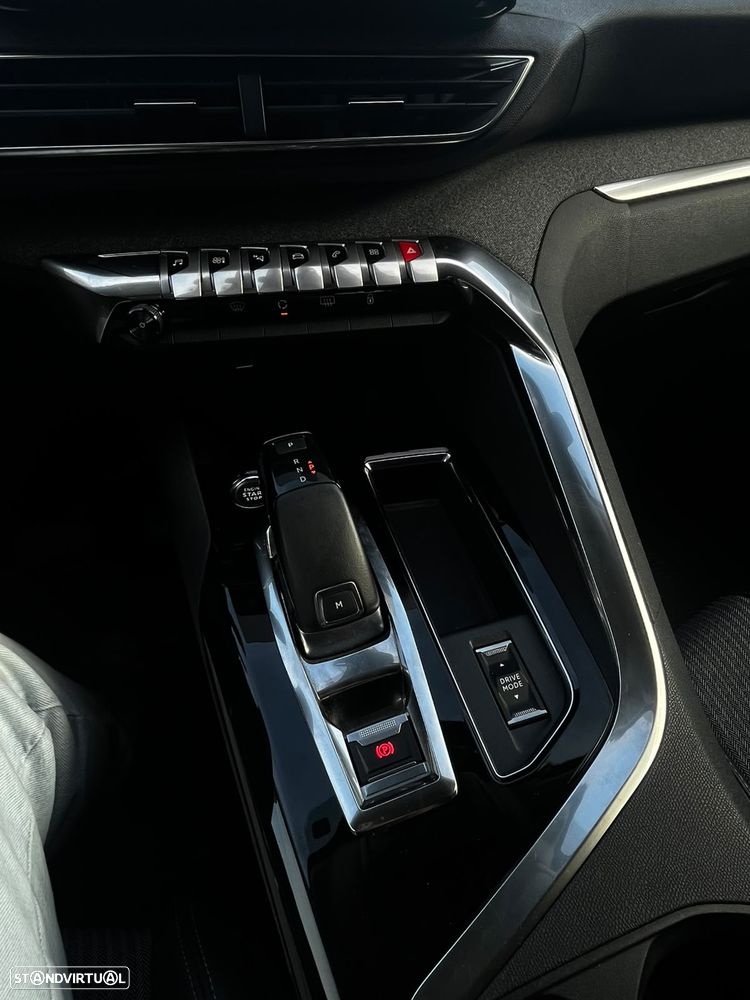 Peugeot 3008 1.5 BlueHDi Allure EAT8 - 11