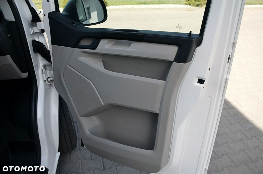 Volkswagen Transporter - 23