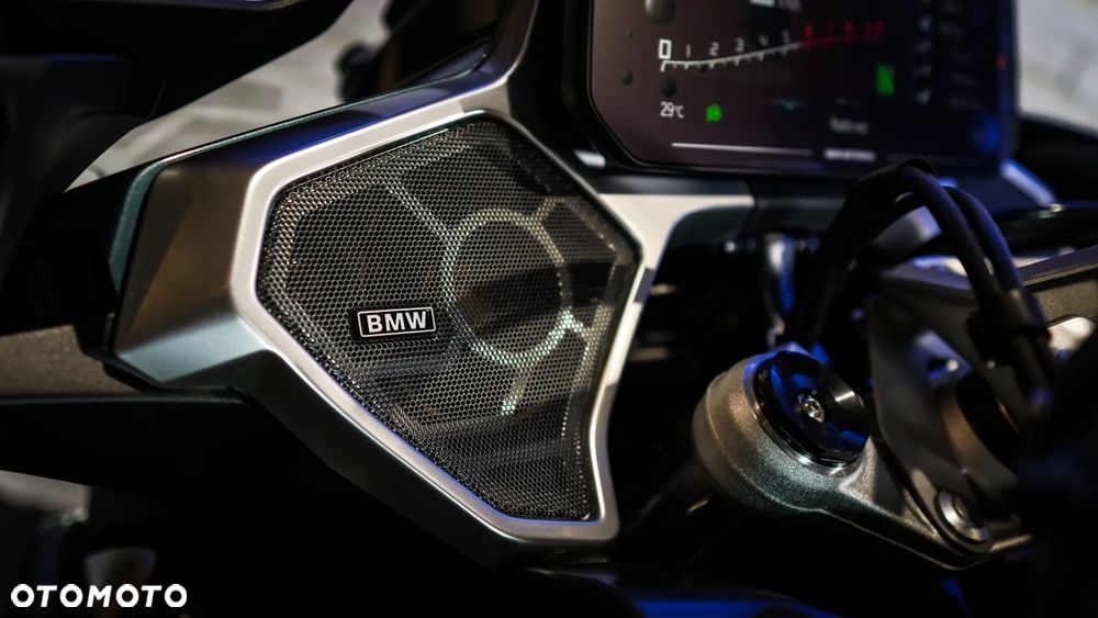 BMW R - 8