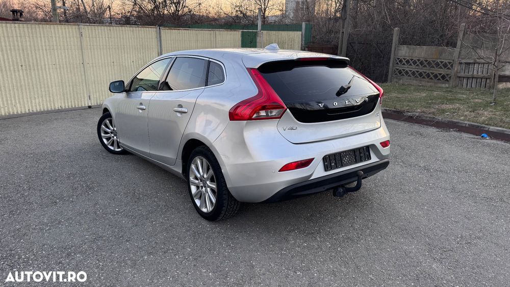 Volvo V40 D2 ECO Summum - 4
