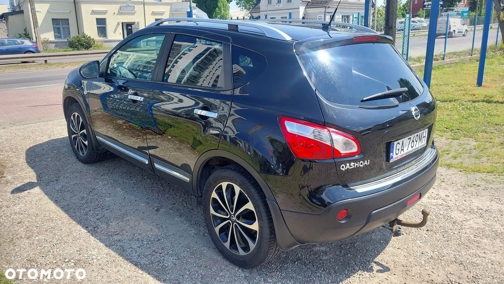 Nissan Qashqai - 2