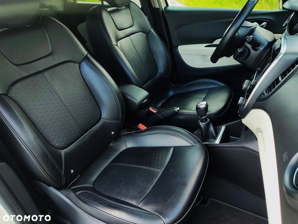 Renault Captur - 36