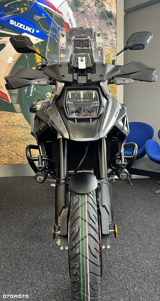 Suzuki DL - 6