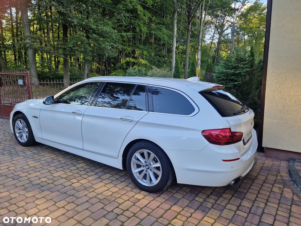 BMW Seria 5 520d Luxury Line - 4