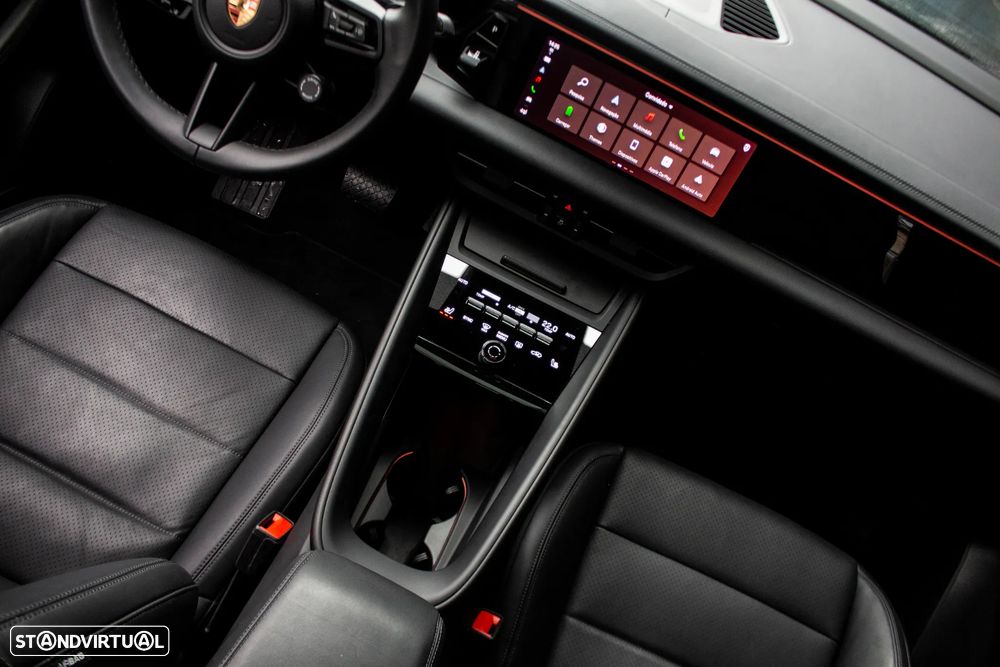 Porsche Macan Electric 4 - 41