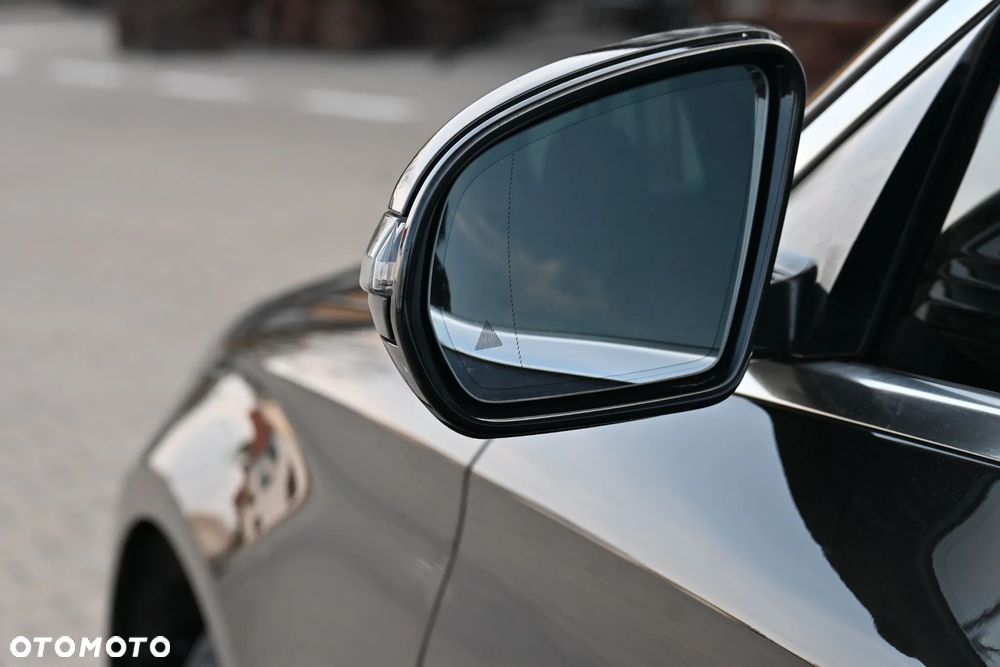 Mercedes-Benz Klasa E 220 d 9G-TRONIC AMG Line - 17