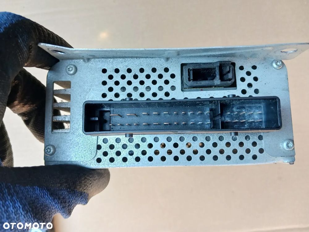 Wzmacniacz AUDI A6 C6 radio audio fabryczny 4F0035223 4F0910223B - 2