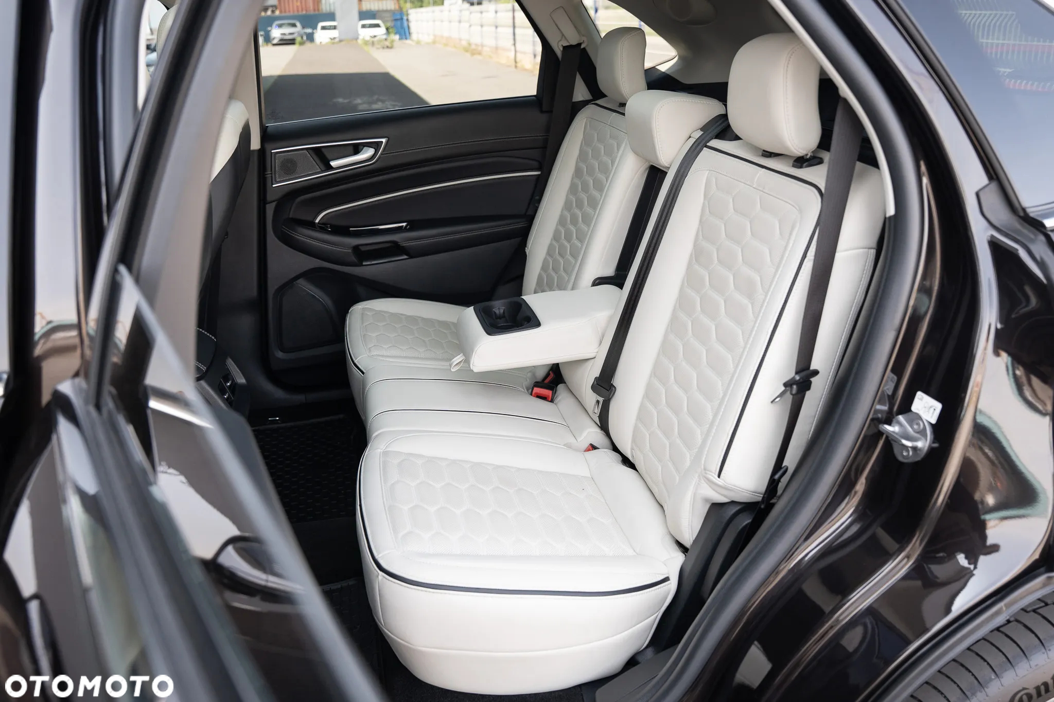 Ford Edge 2.0 EcoBlue Bi-Turbo 4x4 Vignale - 32