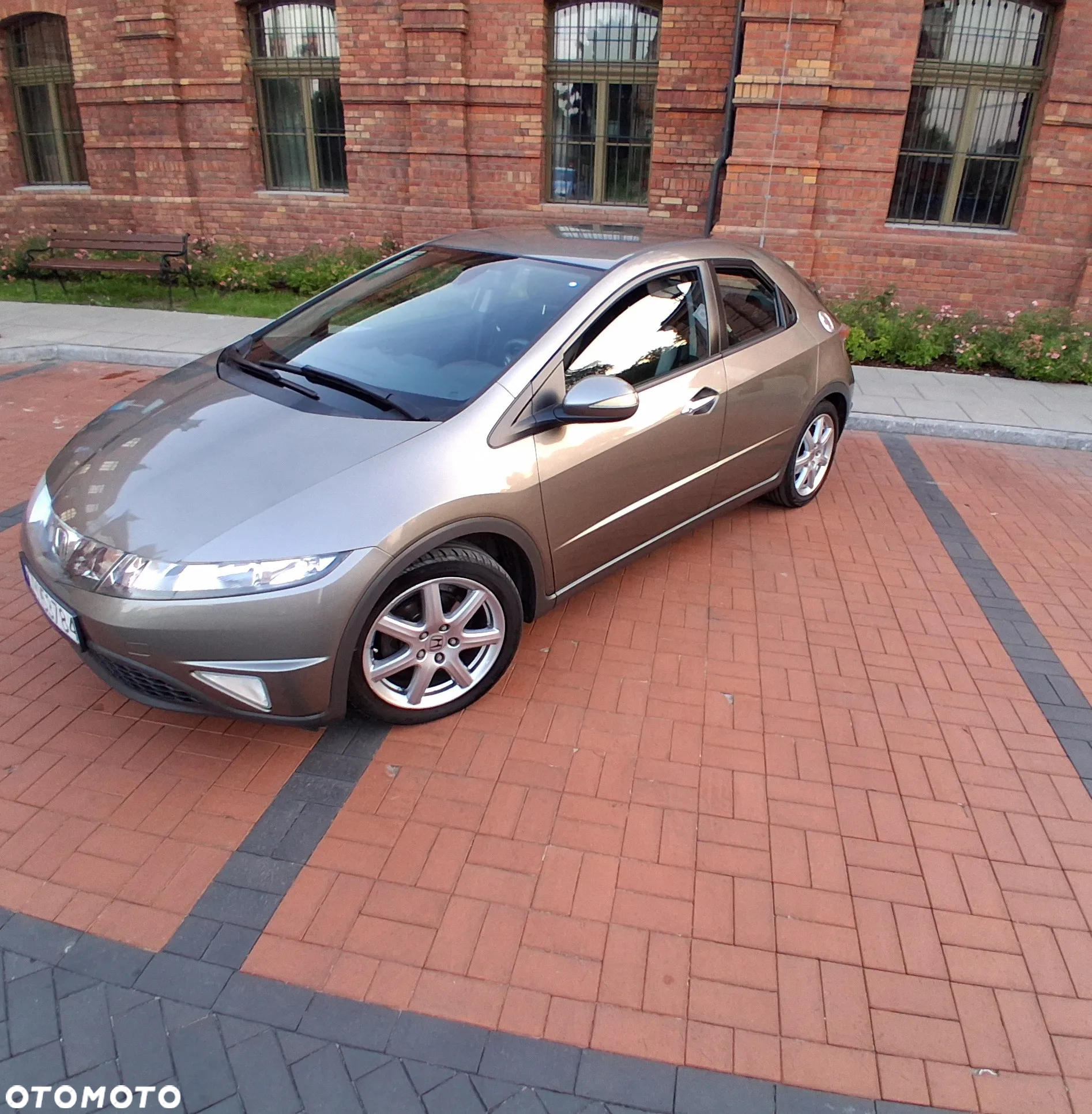 Honda Civic 1.8 Comfort - 12